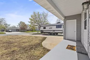 2461 Vandenbergh Pl, Green Bay, WI 54311 - Photo 4