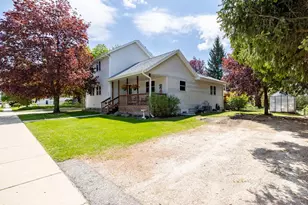 605 Maple St, Palmyra, WI 53156 - Photo 38