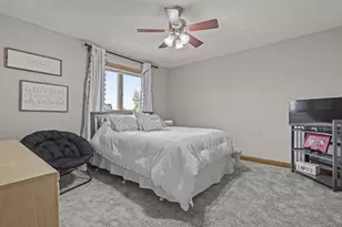 4240 N Wedgewood Dr, Appleton, WI 54911 - Photo 32
