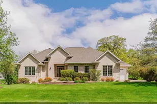 4262 Bellhaven Ln, Oshkosh, WI 54904 - Photo 1