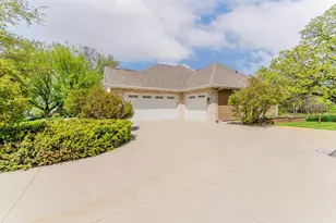 4262 Bellhaven Ln, Oshkosh, WI 54904 - Photo 38