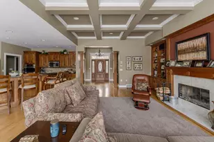 4262 Bellhaven Ln, Oshkosh, WI 54904 - Photo 6