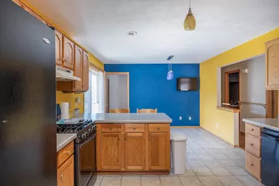 2140 Deer Prairie Drive, Neenah, WI 54956 - Photo 6