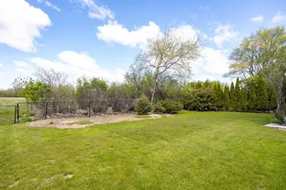 2140 Deer Prairie Drive, Neenah, WI 54956 - Photo 26