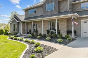 N159 Oakwood Ave, Neenah, WI 54956 - Photo 2