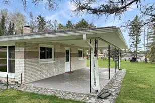 108 Highview Dr, Iron River, MI 49935 - Photo 4