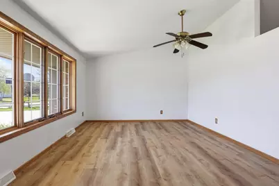W2944 Northbrook Court, Appleton, WI 54915 - Photo 10