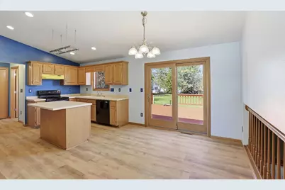 W2944 Northbrook Court, Appleton, WI 54915 - Photo 2