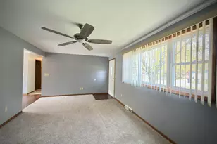 317 Sacramento St, Berlin, WI 54923 - Photo 4