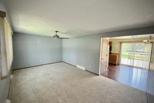 317 Sacramento St, Berlin, WI 54923 - Photo 6