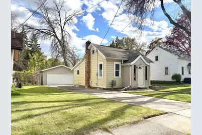 829 Grant Street, Appleton, WI 54914 - Photo 1