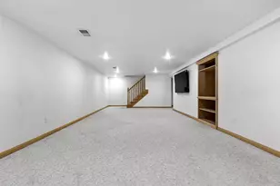1436 Crestwood Dr, Green Bay, WI 54313 - Photo 26