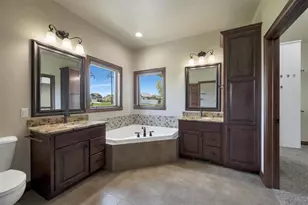 334 Whispering Creek Ct, Green Bay, WI 54303 - Photo 20