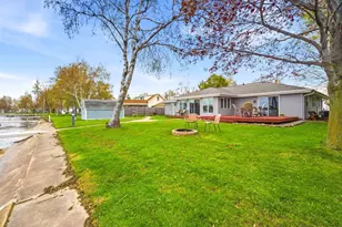 201 N Pike St, Cecil, WI 54111 - Photo 40