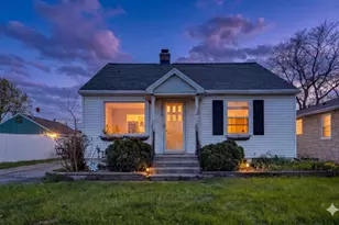 1356 Doblon St, Green Bay, WI 54302 - Photo 2