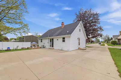 136 Clinton Street, North Fond du Lac, WI 54937 - Photo 26