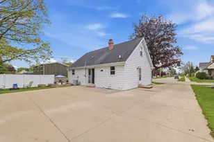 136 Clinton St, North Fond du Lac, WI 54937 - Photo 26