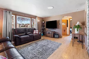 3002 Prairie St, Two Rivers, WI 54241 - Photo 6