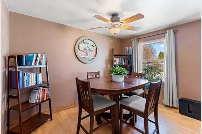 3002 Prairie Street, Two Rivers, WI 54241 - Photo 8