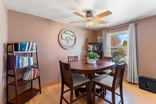 3002 Prairie St, Two Rivers, WI 54241 - Photo 8