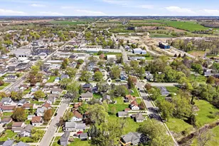 215 Madison St, Brillion, WI 54110 - Photo 36
