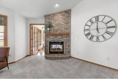 118 Honeysuckle Drive, Hortonville, WI 54944 - Photo 8