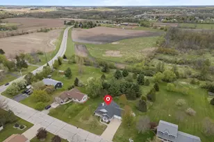 118 Honeysuckle Dr, Hortonville, WI 54944 - Photo 40