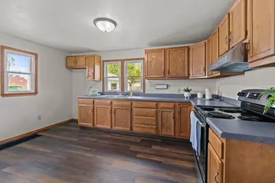 1212 Commercial Street, Neenah, WI 54956 - Photo 12