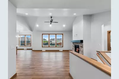 1423 Crossroads Drive, De Pere, WI 54115 - Photo 12