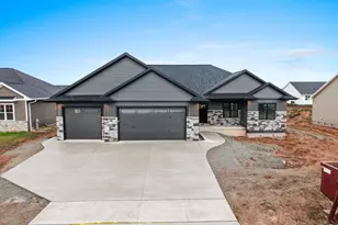 1423 Crossroads Dr, De Pere, WI 54115 - Photo 66