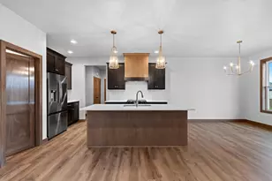 1423 Crossroads Dr, De Pere, WI 54115 - Photo 20