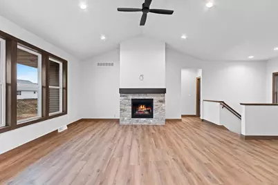 1423 Crossroads Drive, De Pere, WI 54115 - Photo 18