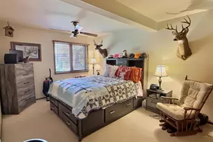 2230 Meadowbrook Ct, Oshkosh, WI 54904 - Photo 6