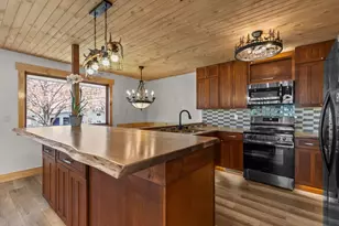 185 Island Dr, Iola, WI 54945 - Photo 16