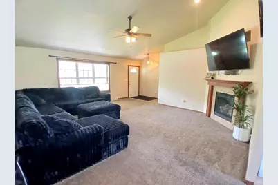 2680 Sussex Road, Green Bay, WI 54311 - Photo 6