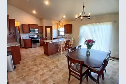 2680 Sussex Road, Green Bay, WI 54311 - Photo 8