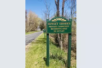 6039 Sunset Shores Road, Luxemburg, WI 54217 - Photo 10