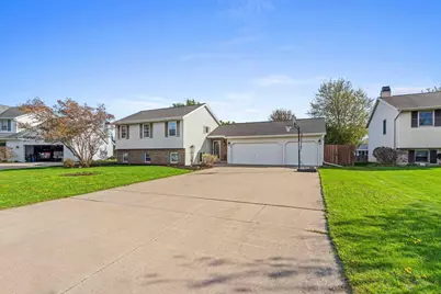 2124 Kensington Lane, Green Bay, WI 54311 - Photo 2