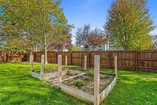 2124 Kensington Ln, Green Bay, WI 54311 - Photo 34