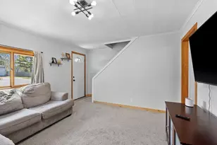 1906 Columbia Ave, Oshkosh, WI 54901 - Photo 4