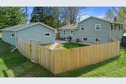 3611 Gass Lake Road, Manitowoc, WI 54220 - Photo 6