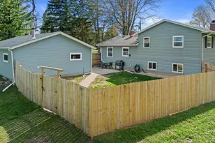 3611 Gass Lake Rd, Manitowoc, WI 54220 - Photo 6