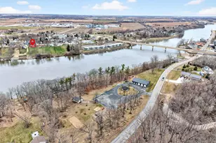739 Park St, Wrightstown, WI 54180 - Photo 36