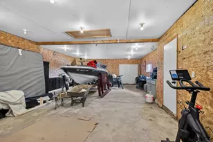 739 Park St, Wrightstown, WI 54180 - Photo 30