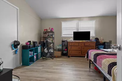 1331 Broad Street, Oshkosh, WI 54901 - Photo 20