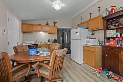 1331 Broad Street, Oshkosh, WI 54901 - Photo 16