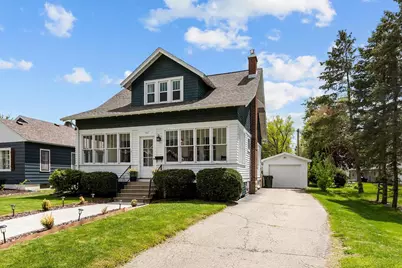 612 W Buck Street, New London, WI 54961 - Photo 1