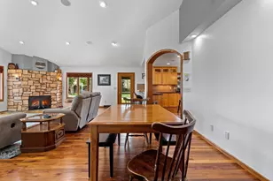 4360 Reighmoor Rd, Omro, WI 54963 - Photo 6