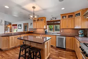 4360 Reighmoor Rd, Omro, WI 54963 - Photo 16