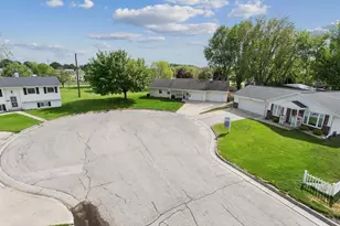 229 Apollo Ct, Brillion, WI 54110 - Photo 22